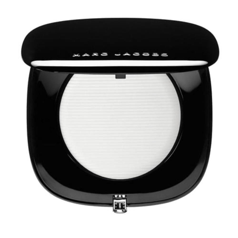 Marc Jacobs 100 Finish Lines Perfection Powder